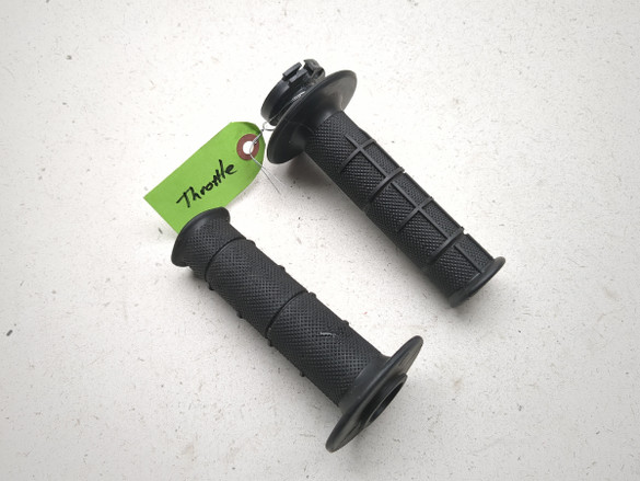 08-18 Kawasaki KLR 650  Throttle Tube And Grips
