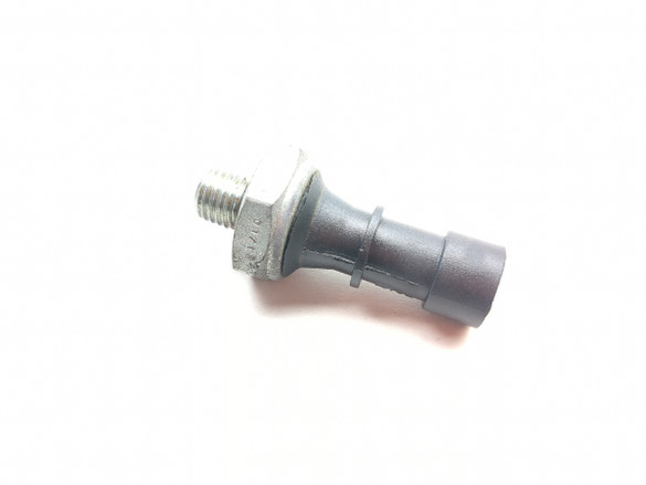 12-15 Triumph Tiger Explorer Engine Motor Oil Pressure Sensor