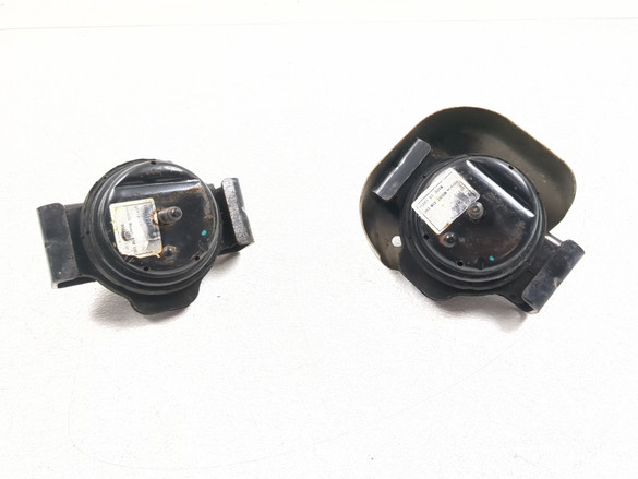 14-20 Polaris Slingshot SL Engine Motor Mount Brackets Set Pair 10351213