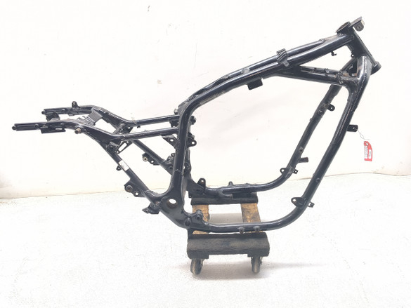84-87 Honda VF700 Magna Main Frame Chassis STRAIGHT CLN