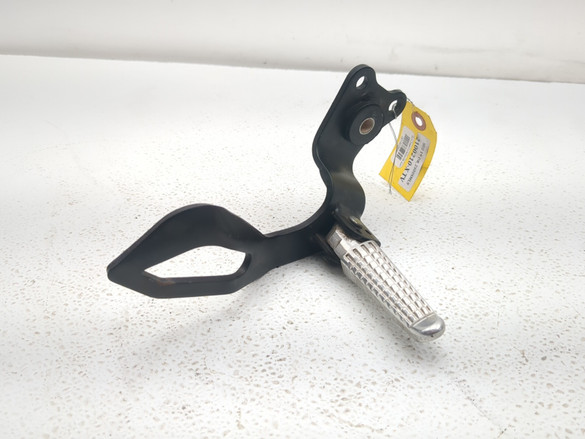 00-24 Suzuki DRZ400SM DRZ400 Rear Right Passenger Foot Peg And Mount