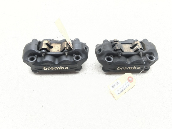 19 20 Moto Guzzi V85 TT BREMBO Front Brake Calipers Set 2B005332 2B005331