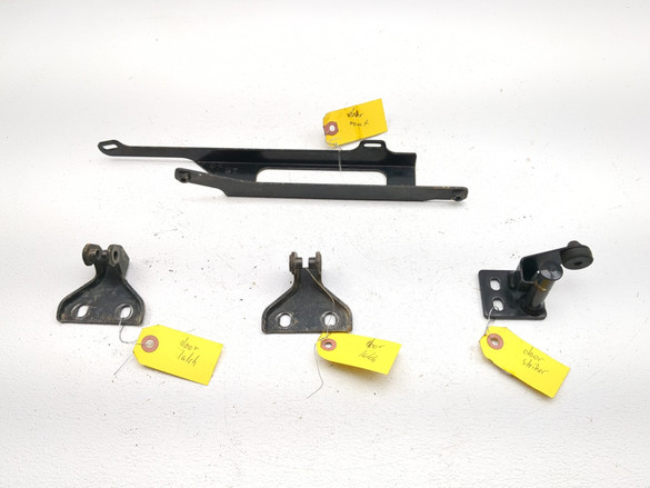 24 25 Yamaha Wolverine X2 1000 R-SPEC Driver Door Hinge Mount Stricker Set