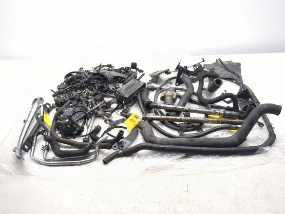 05-08 Suzuki VZ800 Boulevard M50 Parts Hardware Bolt Kit Bracket Hose Lines Axle