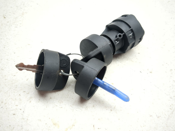 15-24 Can-Am Outlander 450 Lockset Ignition Switch And Key 710008938