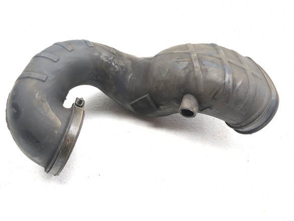 01-04 Suzuki VL800 Intruder Volusia Air Intake Tube Duct