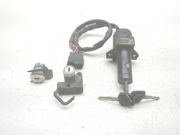 84 85 Honda VF1100S Sabre V65 Lock Set Ignition Switch And Key