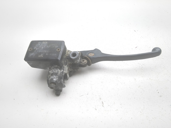 84 85 Honda VF1100S Sabre V65 Right Front Brake Master Cylinder