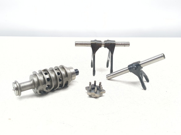 18-24 Ducati Panigale V4S Transmission Shift Drum & Shift Forks Gears Gearbox