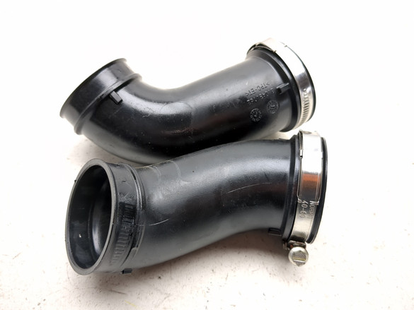 21-24 BMW R18 Classic Front Left & Right Throttle Body Air Intake Snorkel Ducts