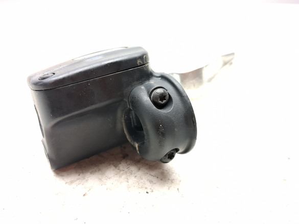 Ａ.R.T。 22-25 Harley-Davidson FXLRST Low Rider ST Right Front Brake Master