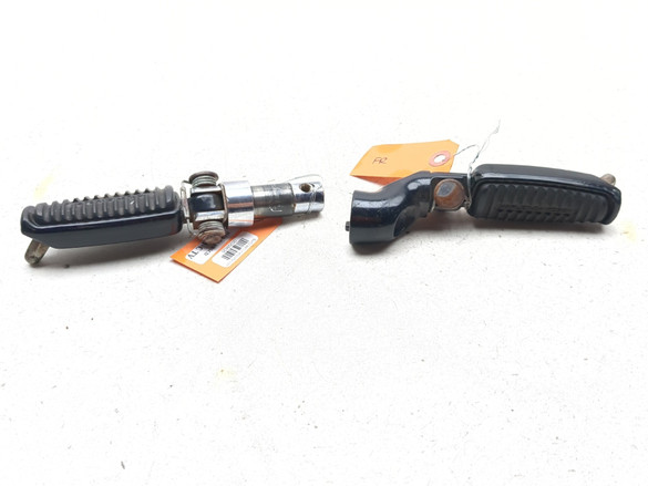 06-08 Harley Night Rod VRSCD Left & Right Front Footpegs Step Mount Bracket