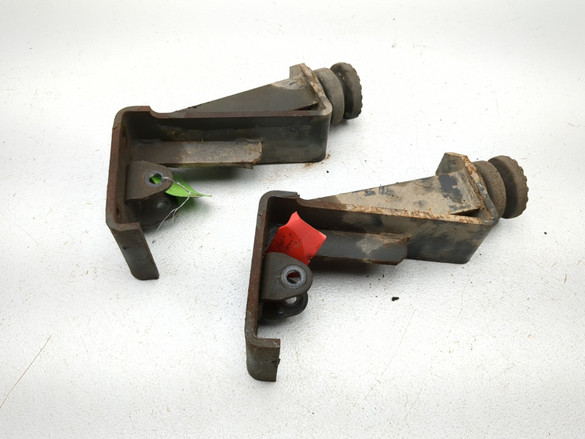 09-14 Kubota RTV1100 Left & Right Rear Leaf Spring Motor Engine Mount Brackets