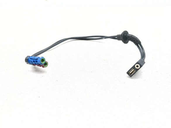 10-13 BMW R1200RT Premium USB AUX Adapter Cable 65147709549
