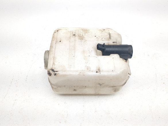 07-13 Kubota RTV 1100 Front Reservoir Pump Windshield Washer Reservoir