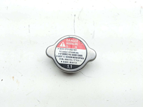 06 Yamaha R1 YZF-R1 Radiator Cap