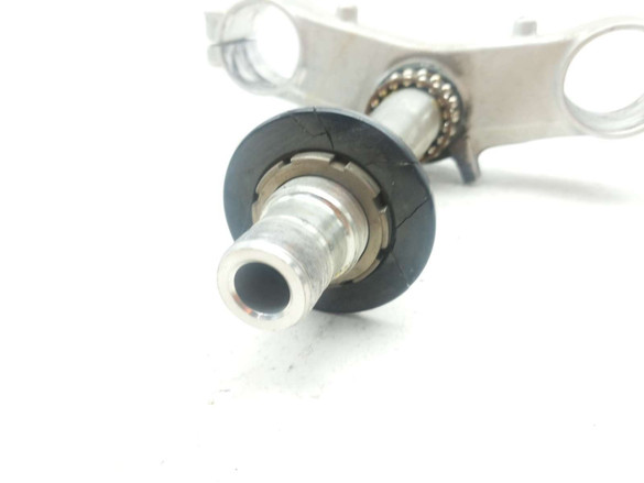 06 07 Kawasaki Ninja ZX10 ZX10R Bottom Lower Triple Steering Tree