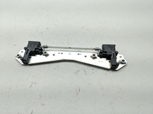 99-13 Yamaha Royal Star Venture XVZ1300 Trunk Lock Box Latch