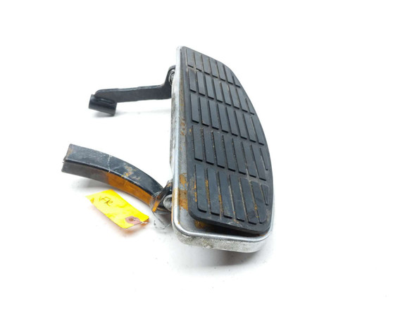00-06 Harley Davidson FLHRCI Road King Classic Front Right Floorboard