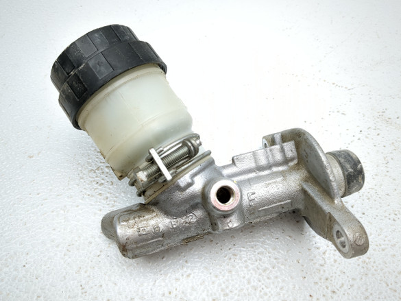 09-23 Kawasaki Mule 4000 KAF620M Rear Brake Master Cylinder