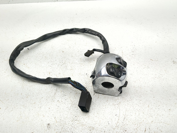 08-17 Victory Vision Deluxe Front Left Handlebar Control Switch 4011440