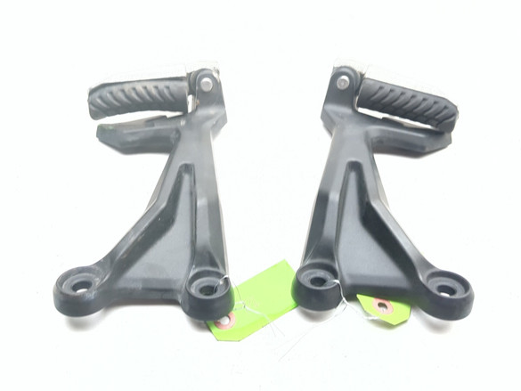 17-24 Kawasaki Ninja 650 EX650 Left Right Passenger Foot Peg Set 35063-0943