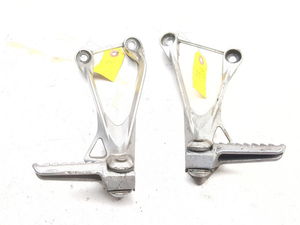 05 06 Kawasaki ZX6 ZX 636 Rear Left & Right Passenger Pegs Mount