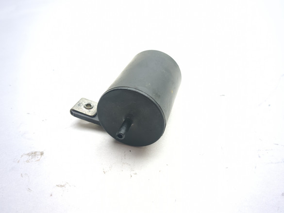 05-08 Honda VTX1800C Vacuum Tank Chamber 36132-ph4-671