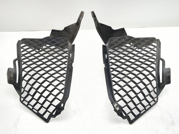 Air Intake Frame Radiator 14-19 Can Am Spyder Roadster RT Left Right Air Intake Radiator Moulding ...