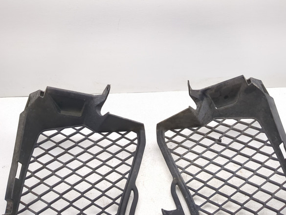 Air Intake Frame Radiator 14-19 Can Am Spyder Roadster RT Left Right Air Intake Radiator Moulding ...