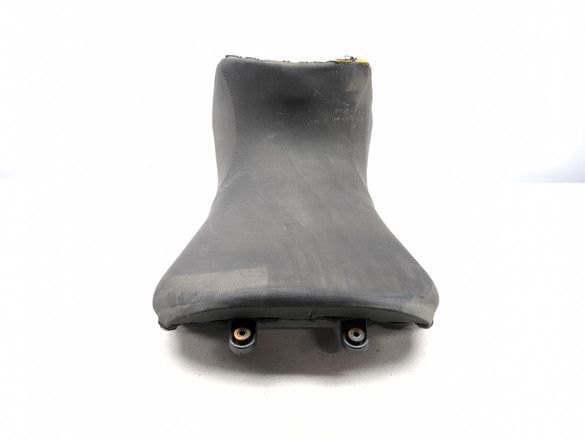 01-07 Aprilia Caponord ETV 1000 Driver Passenger Seat 800057