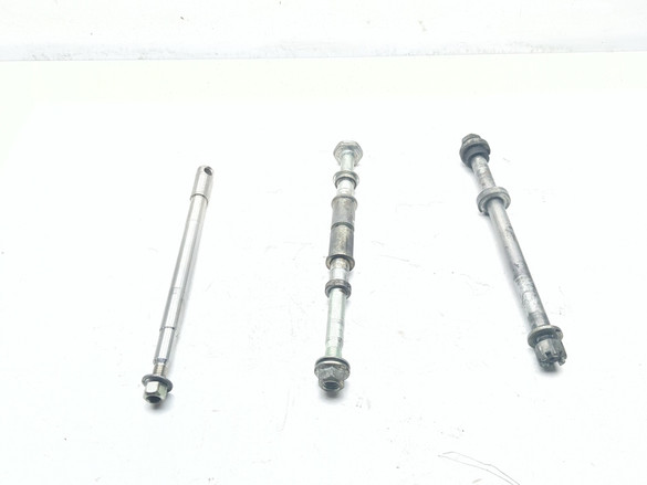 00-06 Harley Heritage Softail Classic FLSTCI Axle Swingarm Pivot Bolt Set