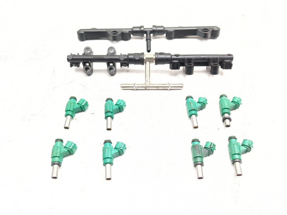 ブラスターキッド 21-24 Kawasaki ZX10R Ninja ZX 10 Fuel Injector Rail Set 49033-0564