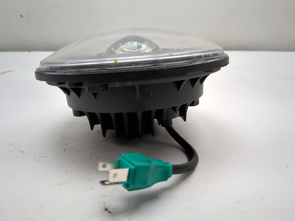 07-17 Harley-Davidson Softail Deluxe FLSTN Front LED Headlight
