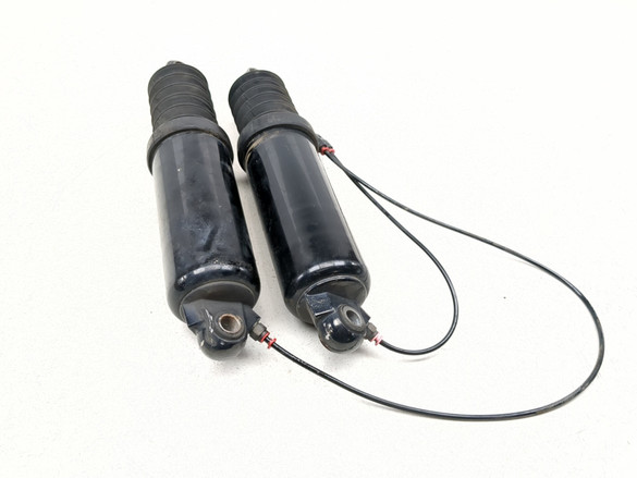 98-06 Harley Road King Classic FLHRCI Rear Left Right Air Shock