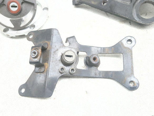 08-12 Kawasaki EX250 Ninja 250 Ignition Gas Cap Seat Lock Triple
