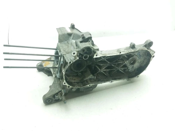 22 23 Honda NVA110 Navi Engine Motor Crankcase Block Case