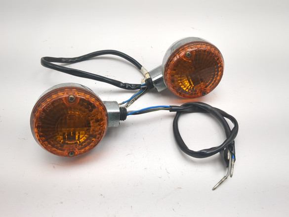 95-06 Kawasaki Vulcan 800 VN800B5 Classic Front Turn Signal Pair