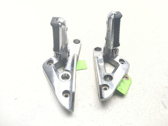 85-06 Kawasaki Vulcan 750 VN750 Front Left Right Foot Peg Bracket