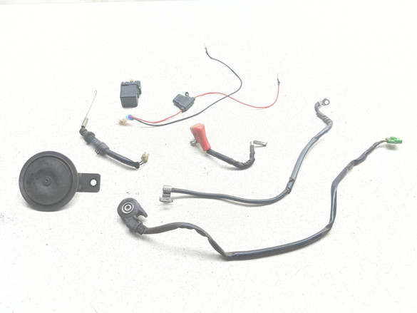 94-03 Honda Magna 750 VF750C Horn Relay Battery Cable Kit Set 35850-MR5-007