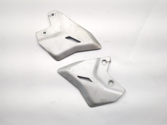 17-25 Kawasaki Z650 ER650N Left Right Heel Guard Set 55020-1956