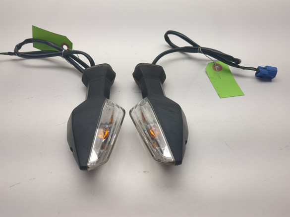17-25 Kawasaki Z650 ER650N Front Left Right Turn Signal Set 23037