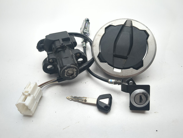 17-25 Kawasaki Z650 ER650N Ignition Gas Cap Lock Switch Key Set 27048-5221