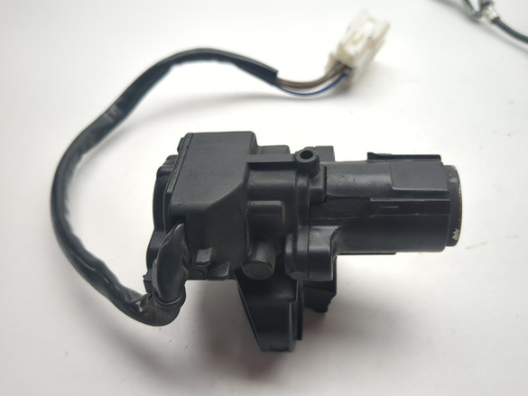 17-25 Kawasaki Z650 ER650N Ignition Gas Cap Lock Switch Key Set