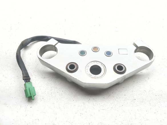 94-03 Honda Magna 750 VF750C Front Upper Triple Tree Clamp 53300-MZ5-000