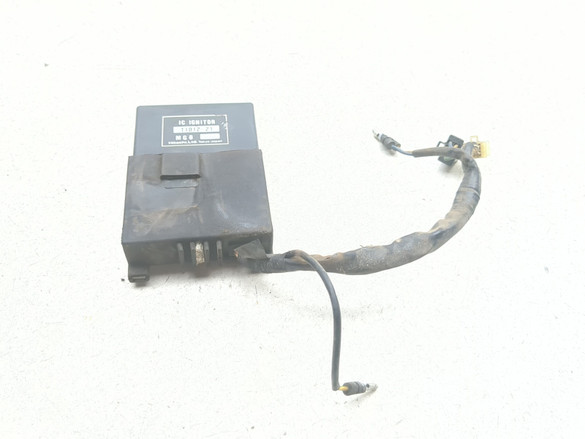 85-86 Honda VT1100C Shadow Ignition CDI Box 30400-MG8-005