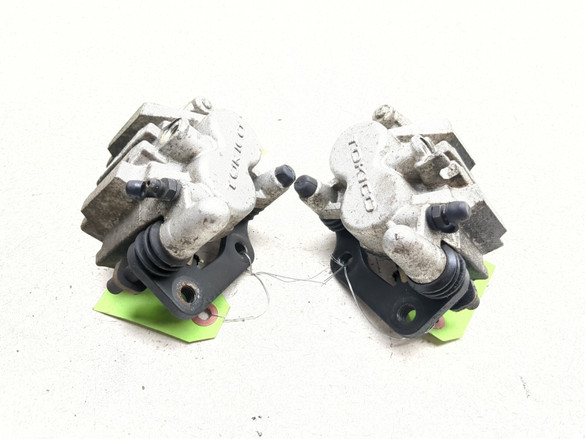 05-08 Kawasaki VN1600 Vulcan Nomad Front Brake Caliper Set 43080