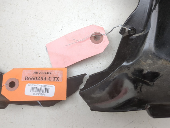 17-23 Harley Street Glide FLHX Front Outer Fairing Bat Wing Body