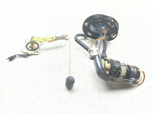 88-00 Honda GL1500 Goldwing Fuel Pump Sending Unit Assembly 16700