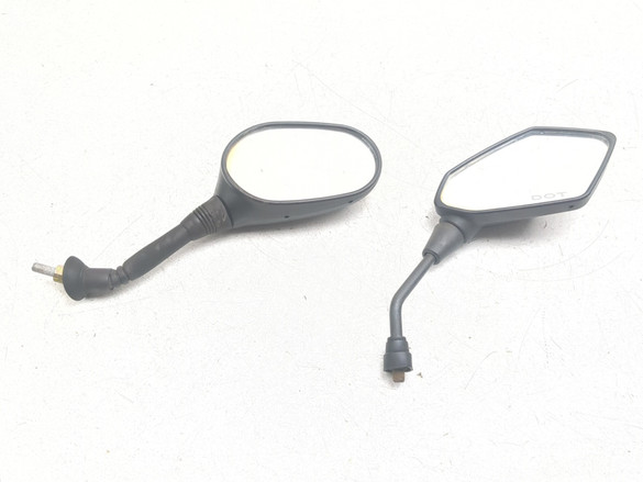 05-14 Vespa LX 50 Handlebar Mirror Set